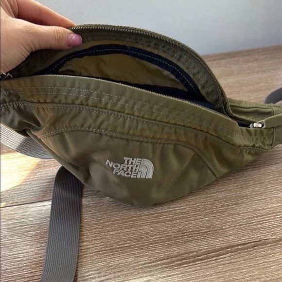 The North Face Olive Waist Bag - Picture 9 of 11